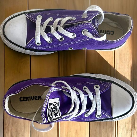 Converse Purple Chuck Taylor All Stars Low Tops - Picture 5 of 7